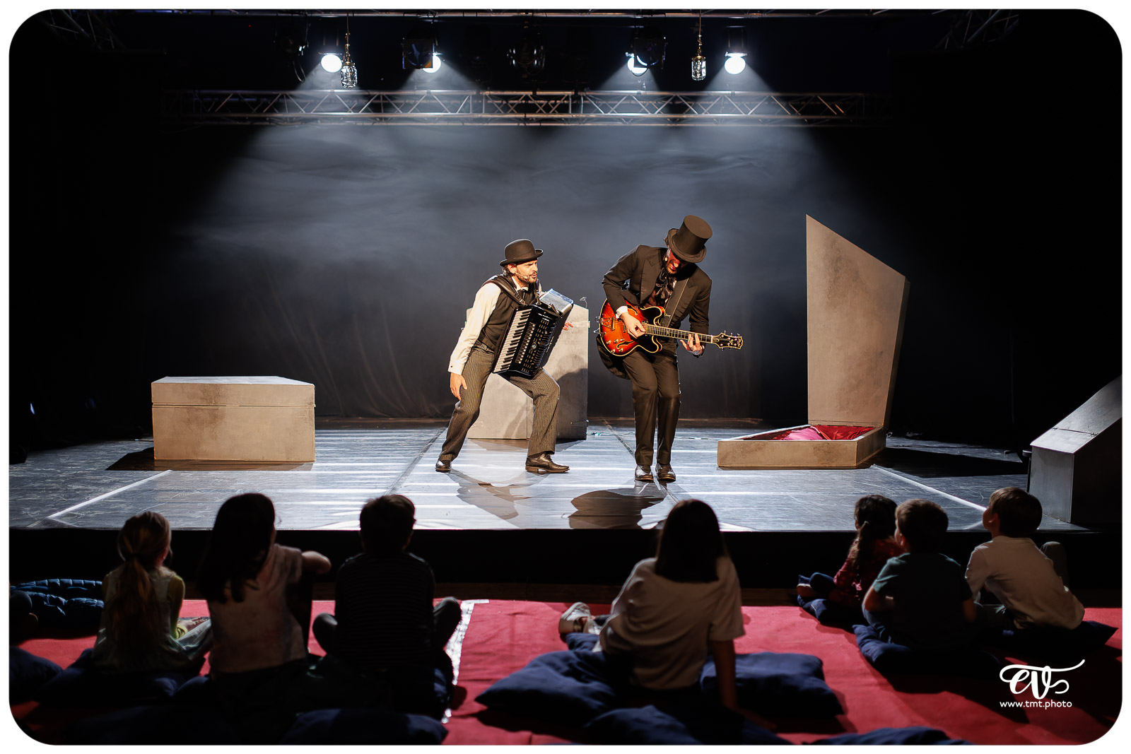 2023.05.14 CROQUE-MORTS CHANTEURS (CIE FIRMIN & HECTOR)